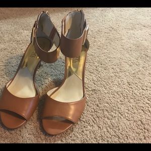 Michael Kors Sandals, Sz 7.5, NICE